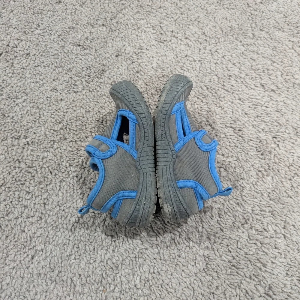 Oomphies Kids Gray and Blue Sandals - Picture 3 of 8